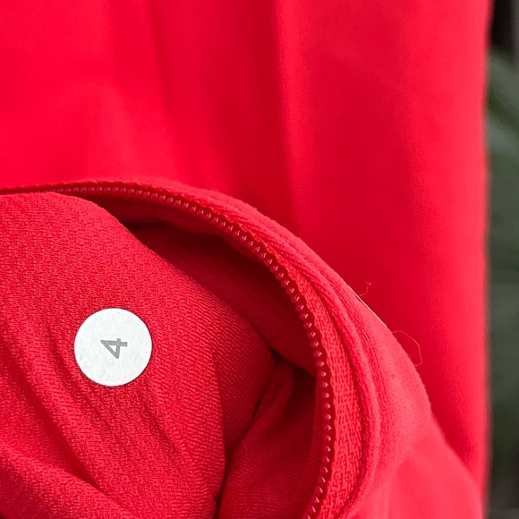 Lululemon Run: Toasty Tech Pullover - Picture 5 of 5